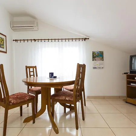 In Okrug Donji With Sea View, Balcony, Air Conditioning, Wifi 5166-6